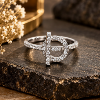 White-gold version of ATJ - 154 ring with the same background